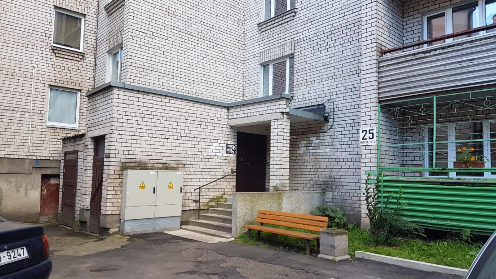 Apartament Erfolg 1 Даугавпілс Екстер'єр фото